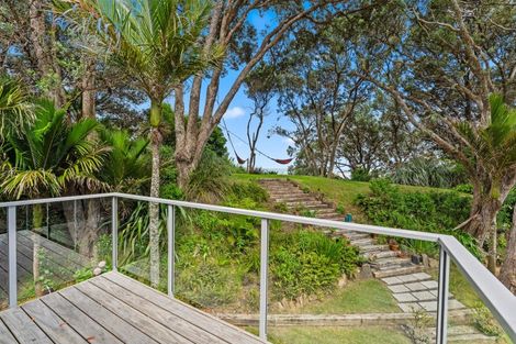 Photo of property in 296 Motutara Road, Muriwai, Waimauku, 0881
