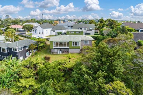 Photo of property in 26 Fairfax Avenue, Northcote, Auckland, 0627