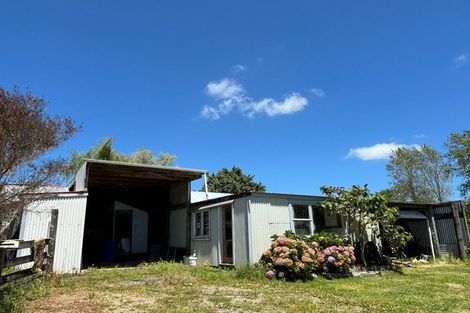 Photo of property in 54 Whakapirau Road, Maungaturoto, 0583