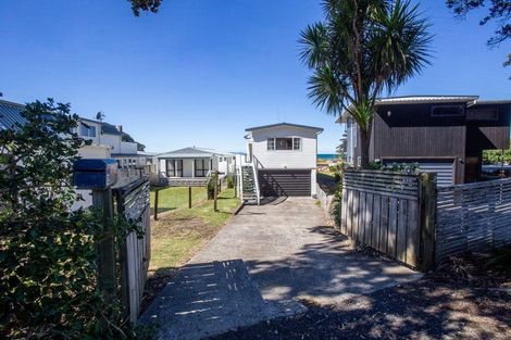 Photo of property in 32 The Terrace, Waihi Beach, 3611