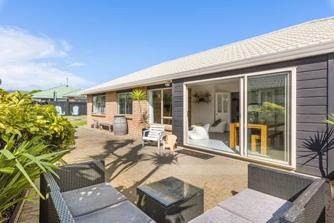 Photo of property in 22 Murray Court, Paraparaumu Beach, Paraparaumu, 5032