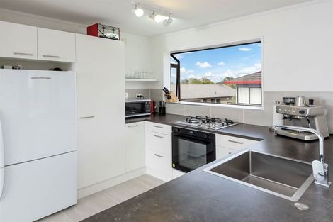 Photo of property in 1/15 Coubray Place, Botany Downs, Auckland, 2010