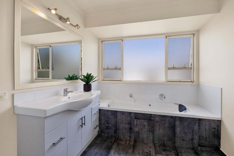 Photo of property in 152b Parklands Avenue, Bell Block, New Plymouth, 4312