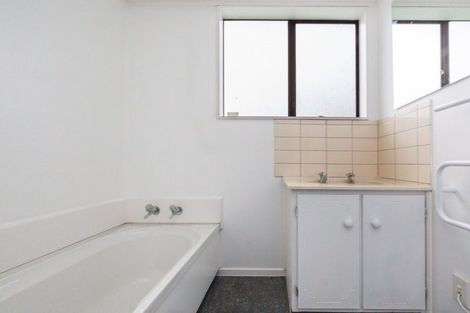 Photo of property in 4 Cedar Grove, Highbury, Palmerston North, 4412