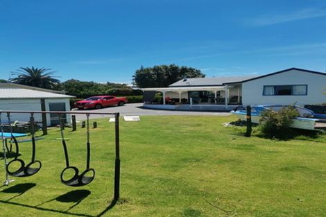 Photo of property in 242 Pukehina Parade, Pukehina, Te Puke, 3189