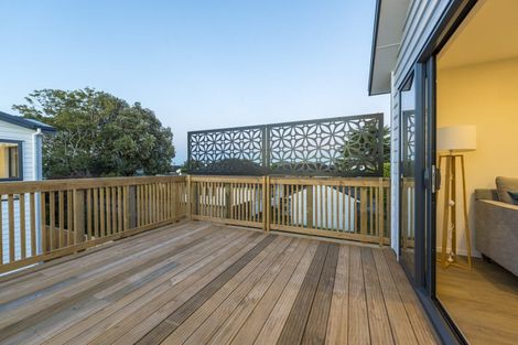 Photo of property in 35a Hereford Street, Te Atatu Peninsula, Auckland, 0610