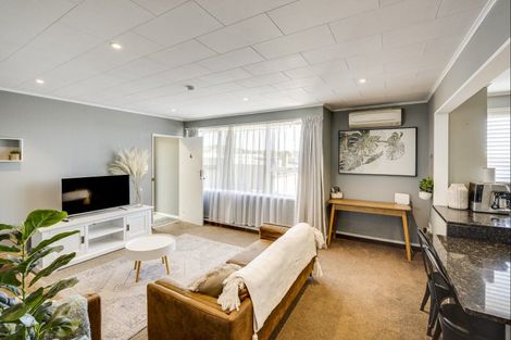 Photo of property in 4/8 Lee Road, Taradale, Napier, 4112