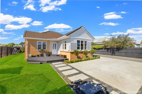 Photo of property in 18a Hay Street, Bromley, Christchurch, 8062