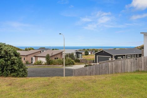 Photo of property in 6 Tua Tua Place, Baylys Beach, Dargaville, 0377