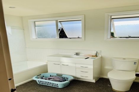 Photo of property in 35 Delaware Crescent, Russley, Christchurch, 8042