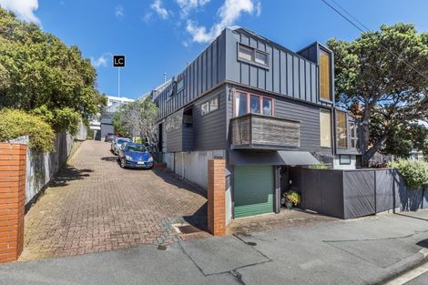 Photo of property in 70f Majoribanks Street, Mount Victoria, Wellington, 6011