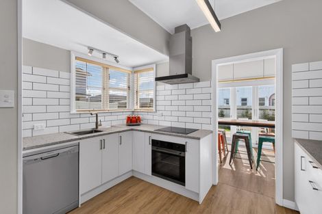 Photo of property in 1 Lowry Terrace, Marewa, Napier, 4110