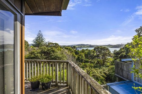 Photo of property in 4 Bay View Road, Raglan, 3225