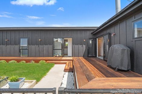 Photo of property in 30 Park Terrace, Waikuku Beach, 7473