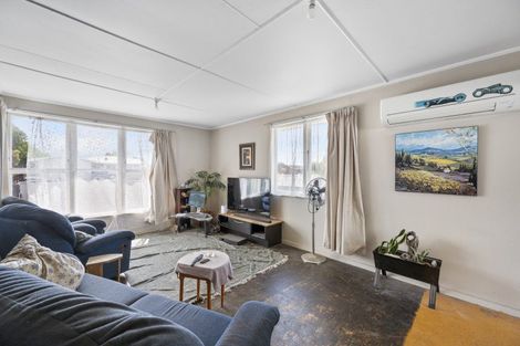 Photo of property in 9 Skerrett Crescent, Tamatea, Napier, 4112