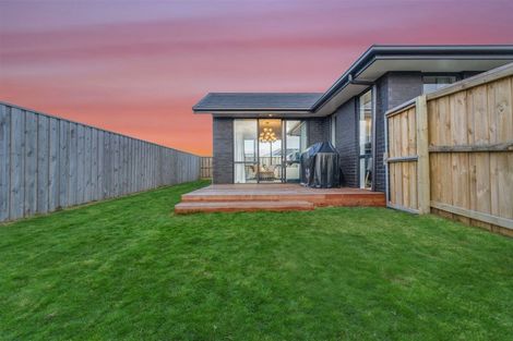 Photo of property in 11 Broadway Parade, Rolleston, 7615