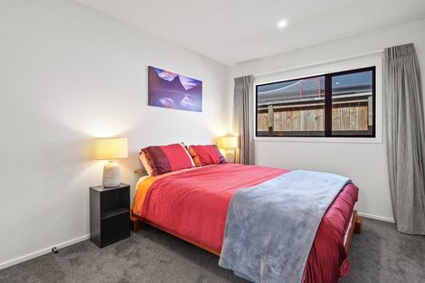 Photo of property in 17 Howden Drive, Jacks Point, 9371