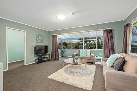 Photo of property in 3 Seabar Place, Glen Eden, Auckland, 0602