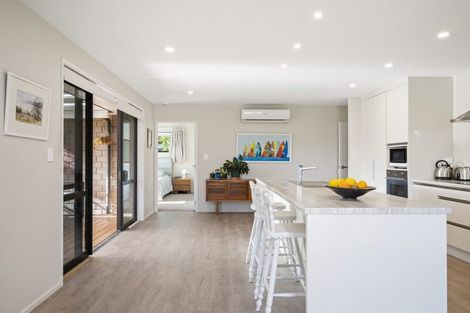 Photo of property in 8 Modello Lane, Waiuku, 2123