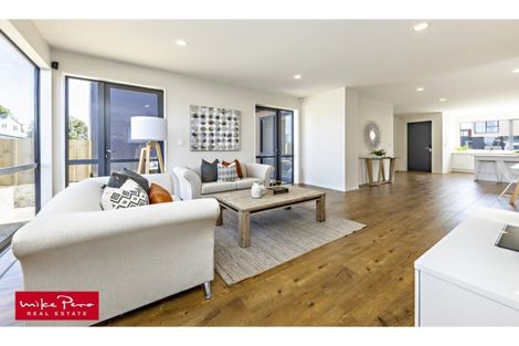 Photo of property in 8 Te Aparangi Crescent, Papakura, 2110