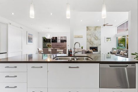 Photo of property in 26 Taumata Road, Omaha, Warkworth, 0986