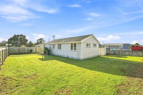 Photo of property in 24 Titoki Street, Castlecliff, Whanganui, 4501