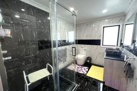 Photo of property in 15 Carn Place, Weymouth, Auckland, 2103