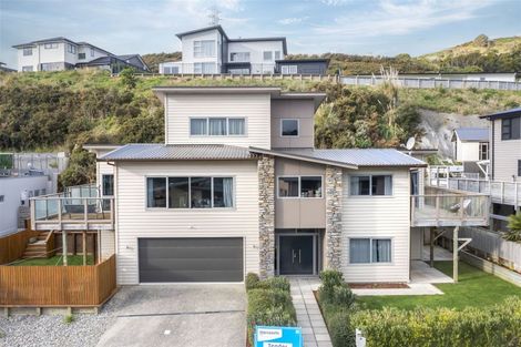 Photo of property in 51 Spyglass Lane, Whitby, Porirua, 5024