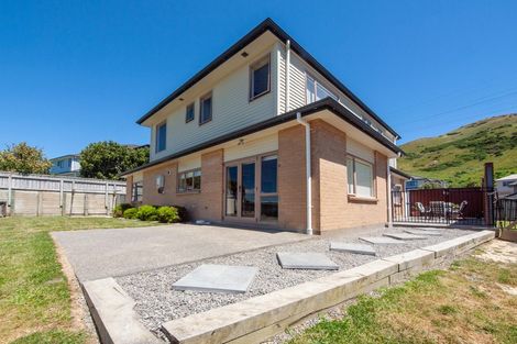 Photo of property in 43 Erlestoke Crescent, Churton Park, Wellington, 6037