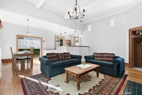 Photo of property in 6 Orangi Kaupapa Road, Northland, Wellington, 6012