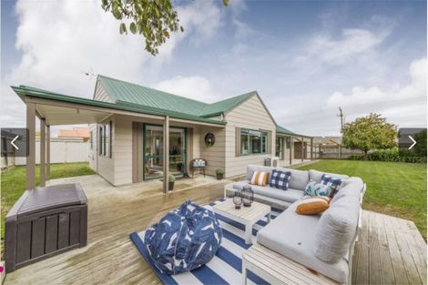 Photo of property in 102 Roberts Line, Kelvin Grove, Palmerston North, 4414