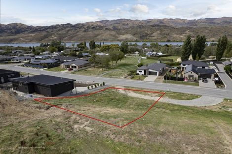 Photo of property in 55 Stratford Drive, Mount Pisa, Cromwell, 9383