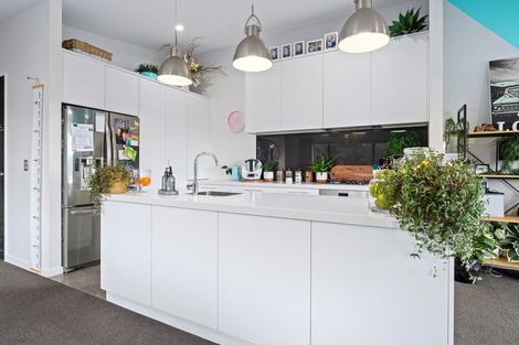 Photo of property in 8 Edgewood Place, Wanaka, 9305