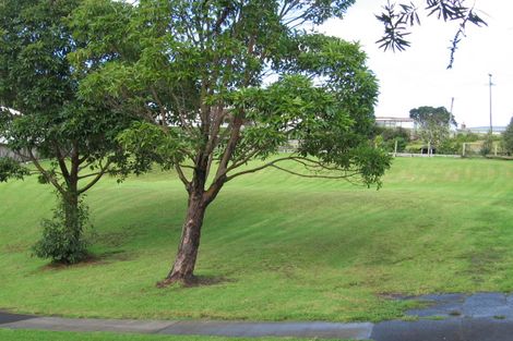 Photo of property in 7 Trident Place, Shelly Park, Auckland, 2014