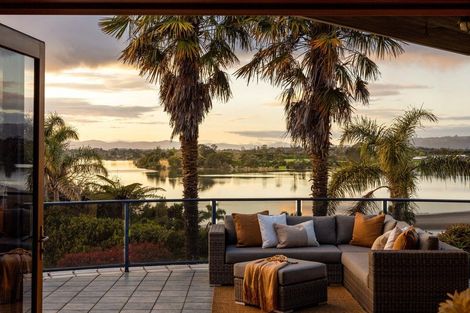 Photo of property in 20 Tinopai Drive, Omokoroa, 3114