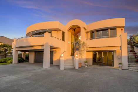 Photo of property in 47 Quadrant Heights, Paraparaumu, 5032