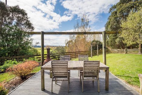 Photo of property in 803 Fitzherbert Road East, Aokautere, Palmerston North, 4471