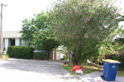 Photo of property in 2/30 Coroglen Avenue, Birkenhead, Auckland, 0626