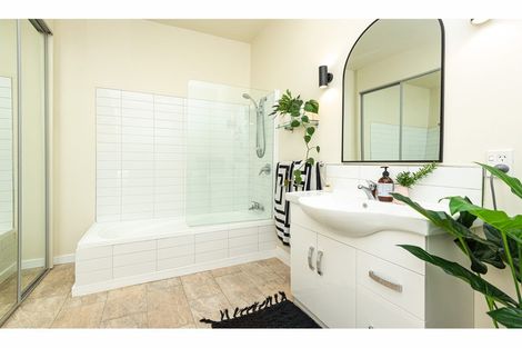 Photo of property in 60 Petrie Street, Richmond, Christchurch, 8013