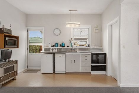 Photo of property in 8 Blair Avenue, Papanui, Christchurch, 8053