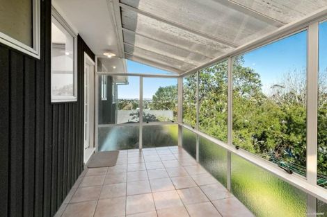 Photo of property in 14 Kerria Place, Sunnynook, Auckland, 0620