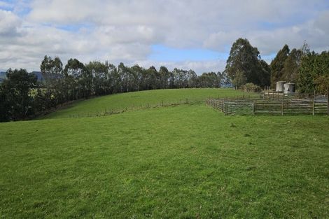 Photo of property in 420 Dunrobin Road, Fuchsia Creek, Oamaru, 9491