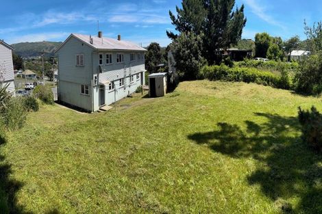 Photo of property in 7a-7b Devon Place, Cannons Creek, Porirua, 5024