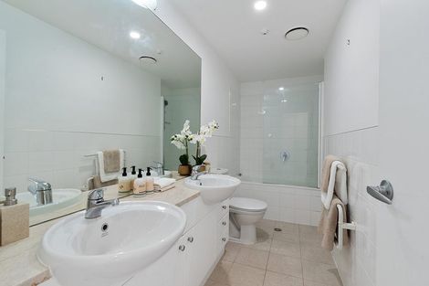 Photo of property in 26/4e Collins Street, Takapuna, Auckland, 0622