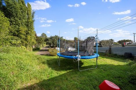 Photo of property in 65 Seaview Road, Marfell, New Plymouth, 4310