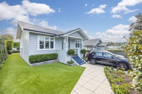 Photo of property in 16 Warwick Street, Morningside, Auckland, 1022