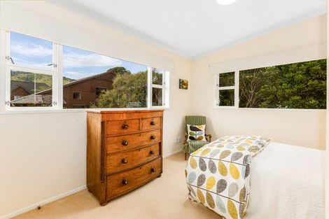 Photo of property in 20 Kohekohe Road, Waikanae, 5036