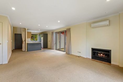 Photo of property in 13 Meadowbrook Place, Wanaka, 9305