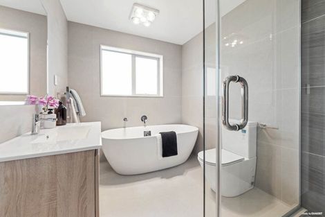 Photo of property in 62 Elevation Street, Flat Bush, Auckland, 2019