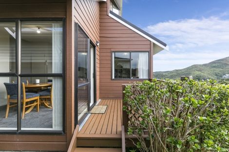 Photo of property in 2/22 Parklands Drive, Karori, Wellington, 6012